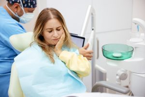 A patient with a toothache | Niagara Falls Dentistry